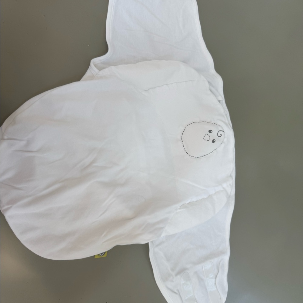 Nested Bean Zen Swaddle Classic White Baby Swaddle with Embroidered Face
